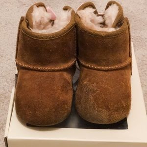 UGG Jesse Bow II baby 2/3 chestnut